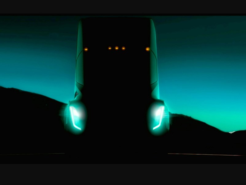 Опубликовано первое изображение тягача TESLA